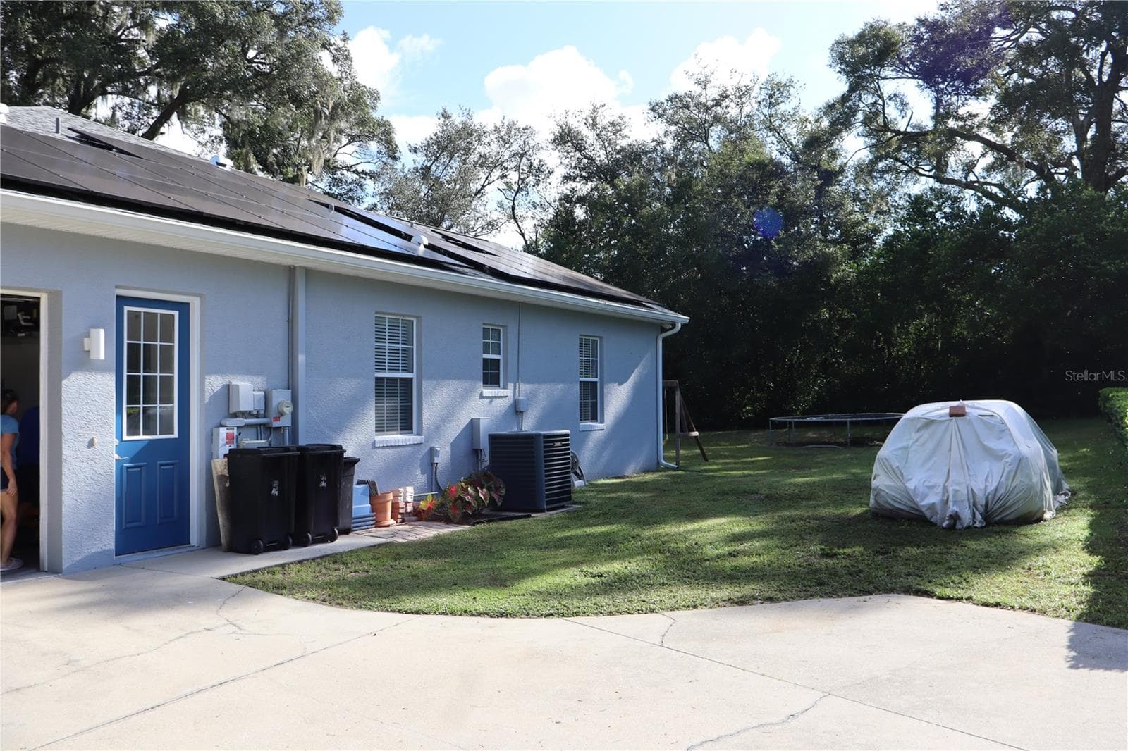 garage - 12306 JOAVAJIN RD, DADE CITY