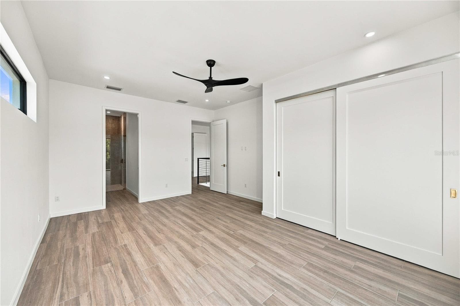 Upstairs 5th bedroom & bath - 2258 ARLINGTON ST, SARASOTA