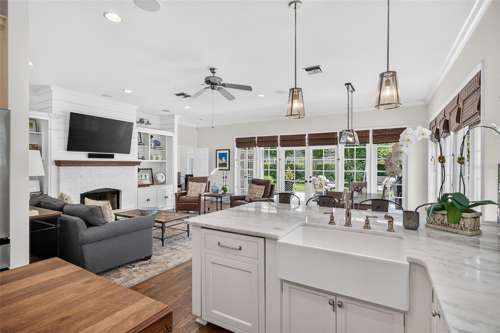 Kitchen open to family room - 1230 NORWOOD PL, ORLANDO