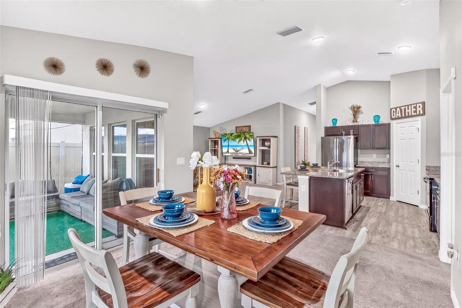 Single Family Residence at 5605 ARLINGTON RIVER DR, LAKELAND, photo 15 of 42