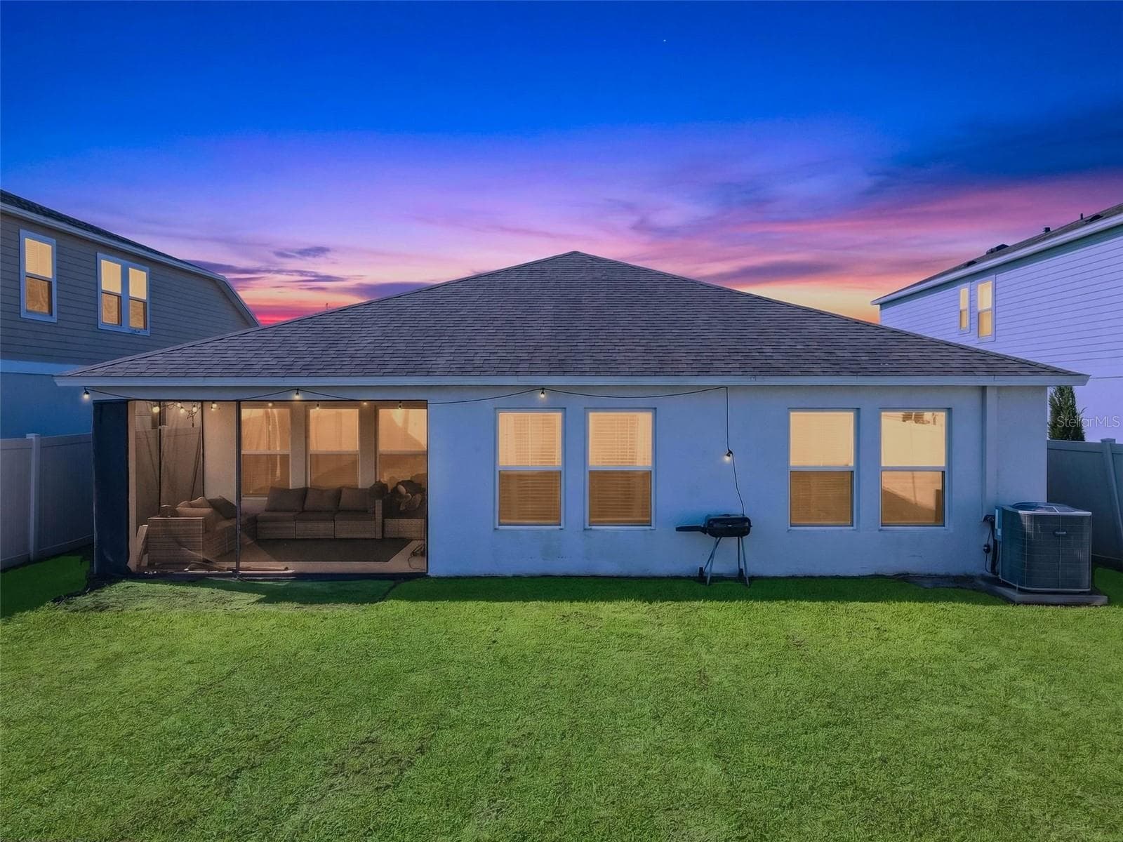 Single Family Residence at 5605 ARLINGTON RIVER DR, LAKELAND, photo 32 of 42