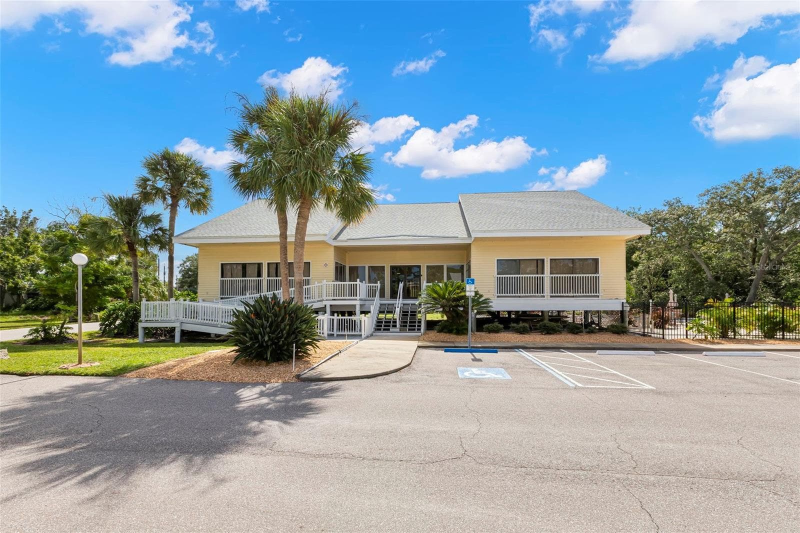 Townhouse at 1500 SUNSET RD #B7, TARPON SPRINGS, photo 34 of 44