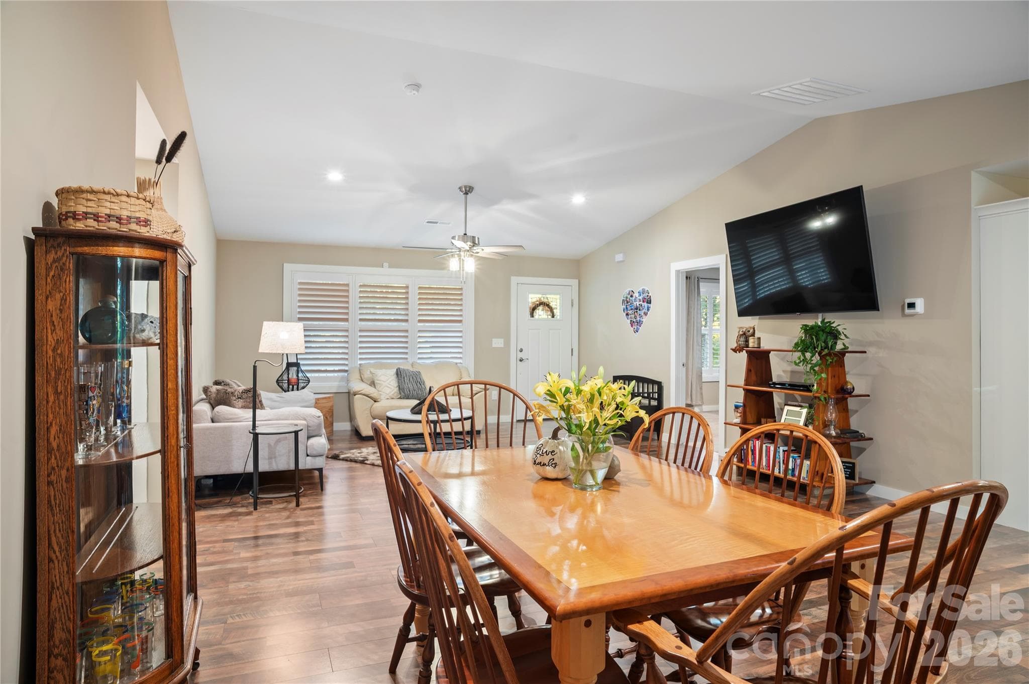 Single Family Residence at 212 Walt Drive, Hendersonville, photo 19 of 45