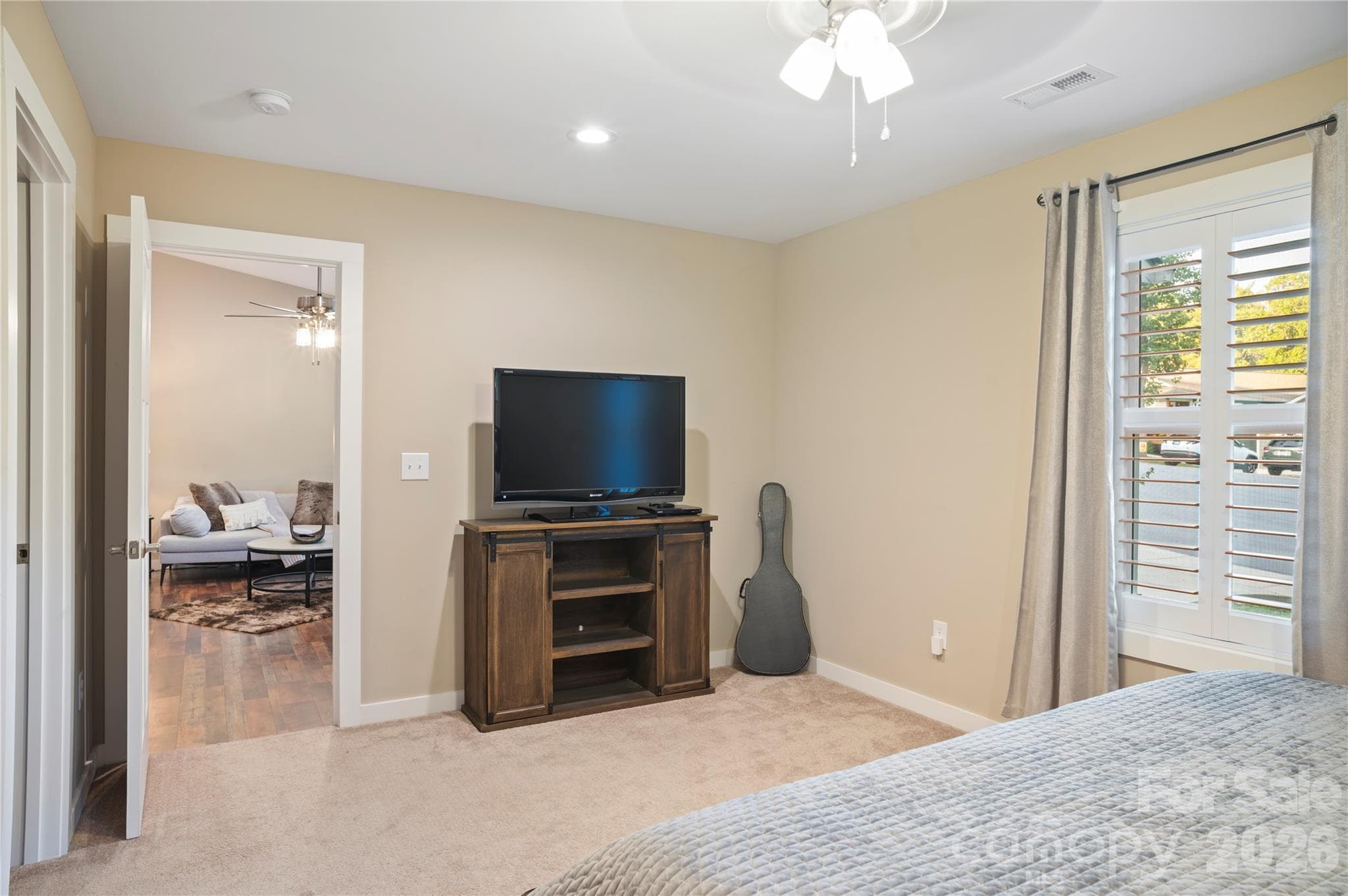 Single Family Residence at 212 Walt Drive, Hendersonville, photo 26 of 45