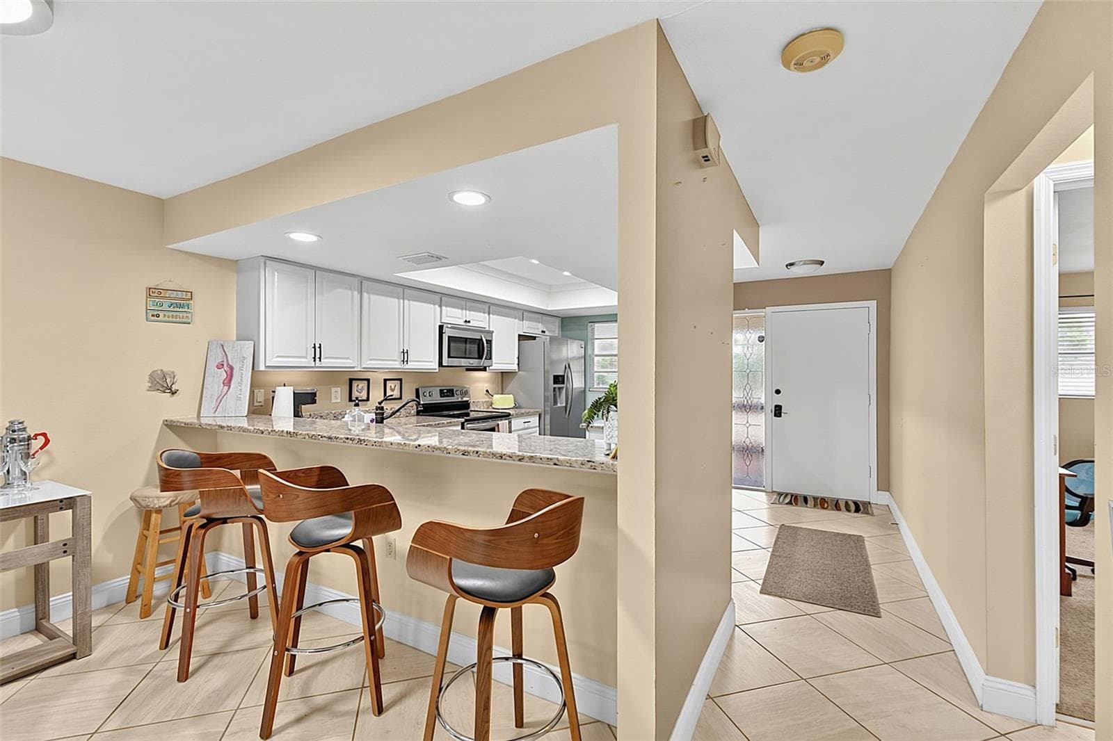 BREAKFAST BAR - 7143 WOOD CREEK DR #203, SARASOTA