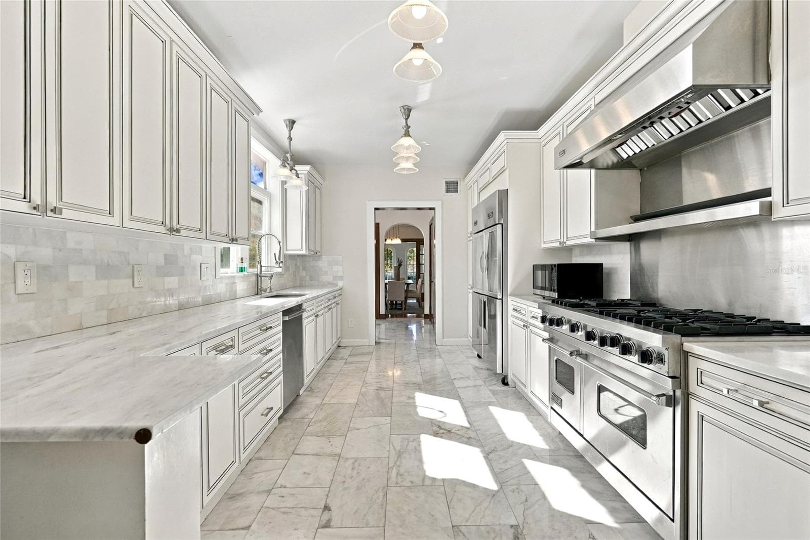 Single Family Residence at 955 39TH AVE N, ST PETERSBURG, photo 16 of 61