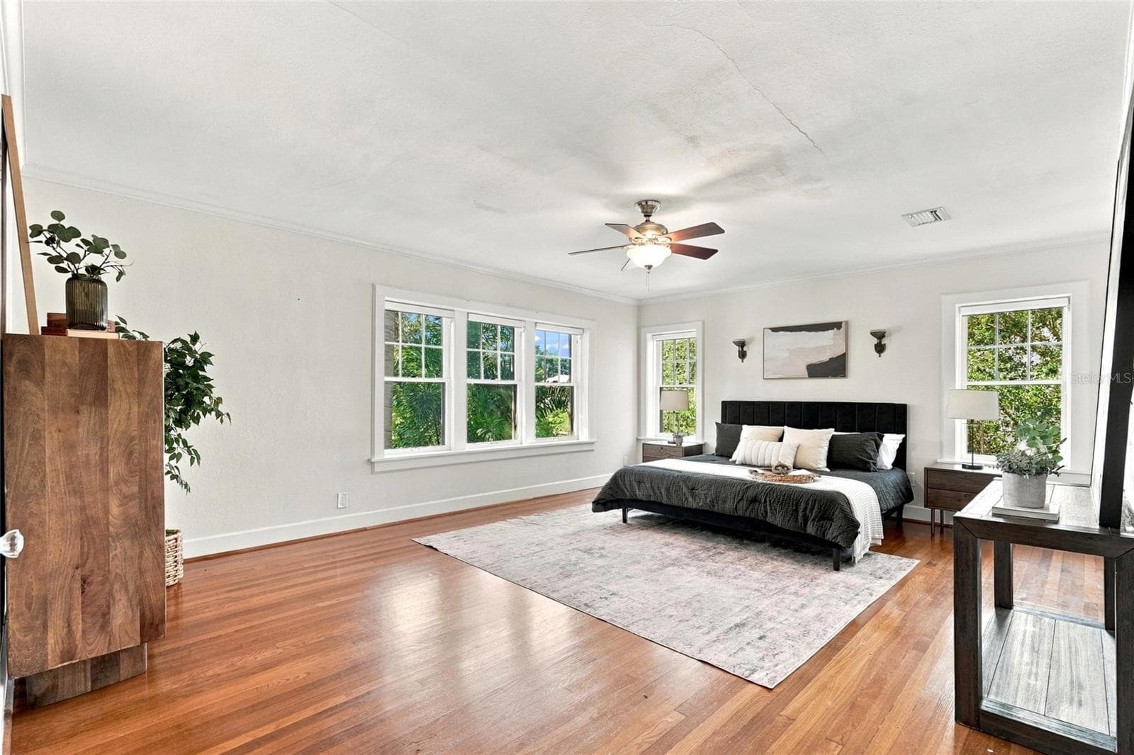 Single Family Residence at 955 39TH AVE N, ST PETERSBURG, photo 22 of 61