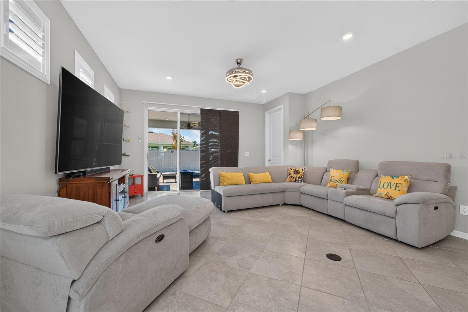 Villa at 2706 SUMMER RETREAT LN, KISSIMMEE, photo 14 of 36