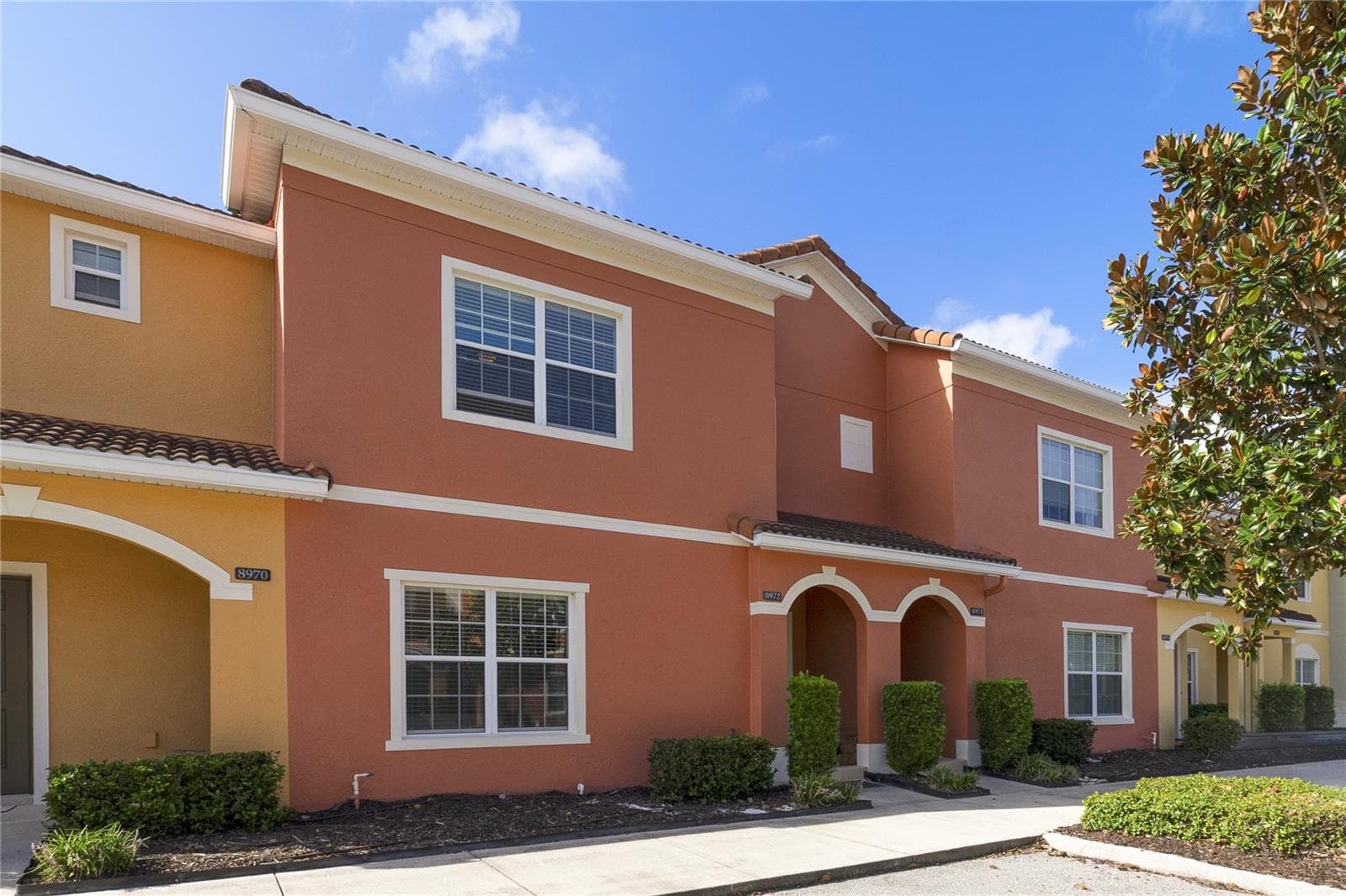 8972 CAT PALM RD