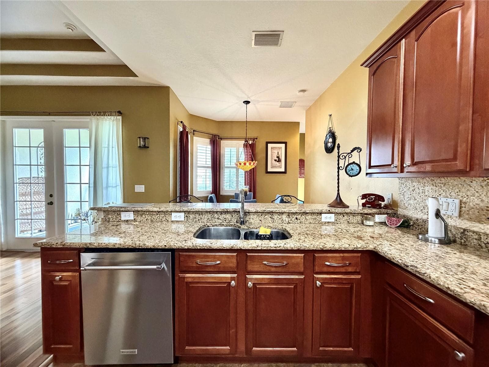 Single Family Residence at 2336 SHIRECREST COVE WAY, LUTZ, photo 9 of 31