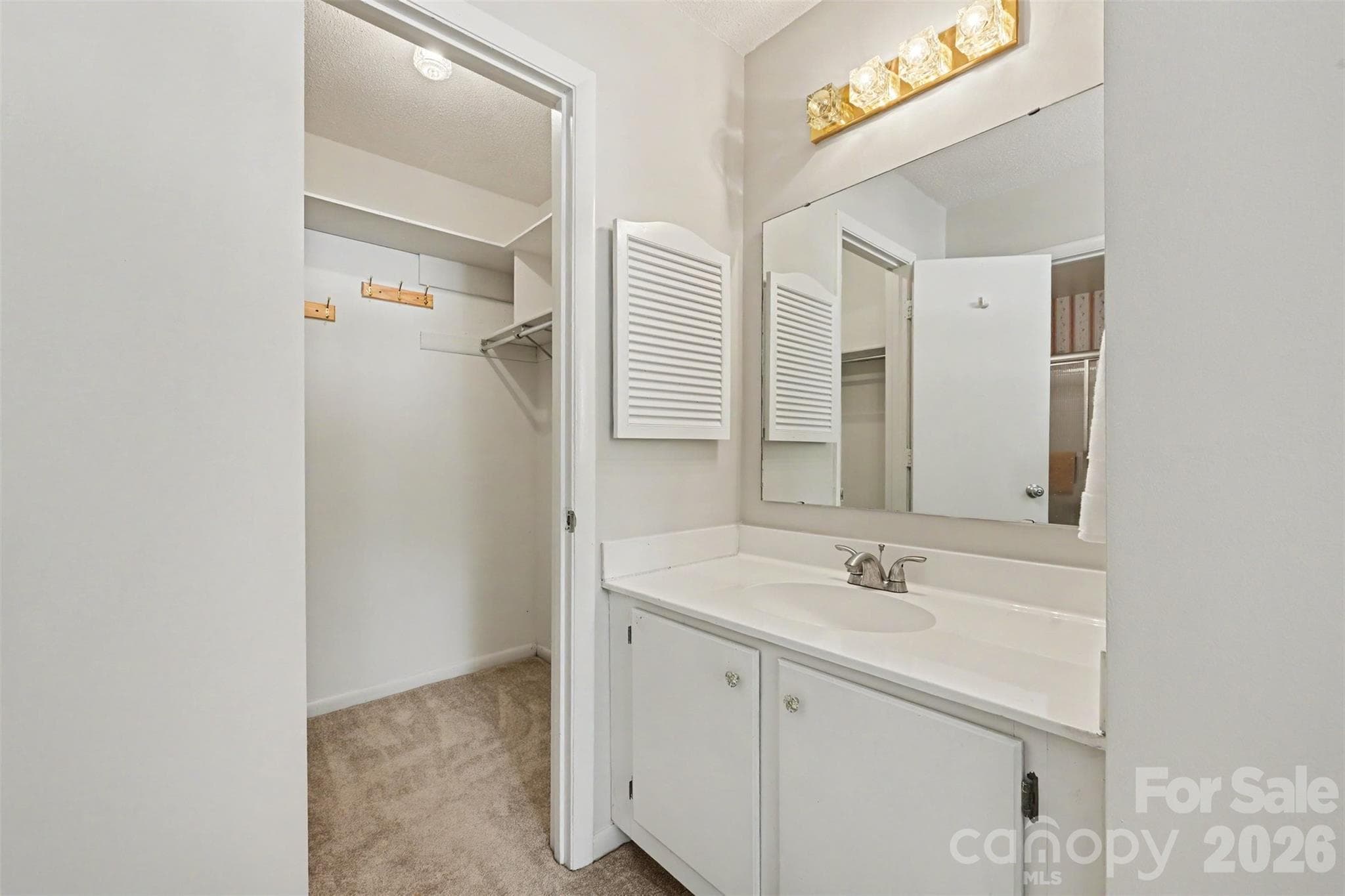 Townhouse at 9014 Mcalpine Cove Court, Charlotte, photo 16 of 22
