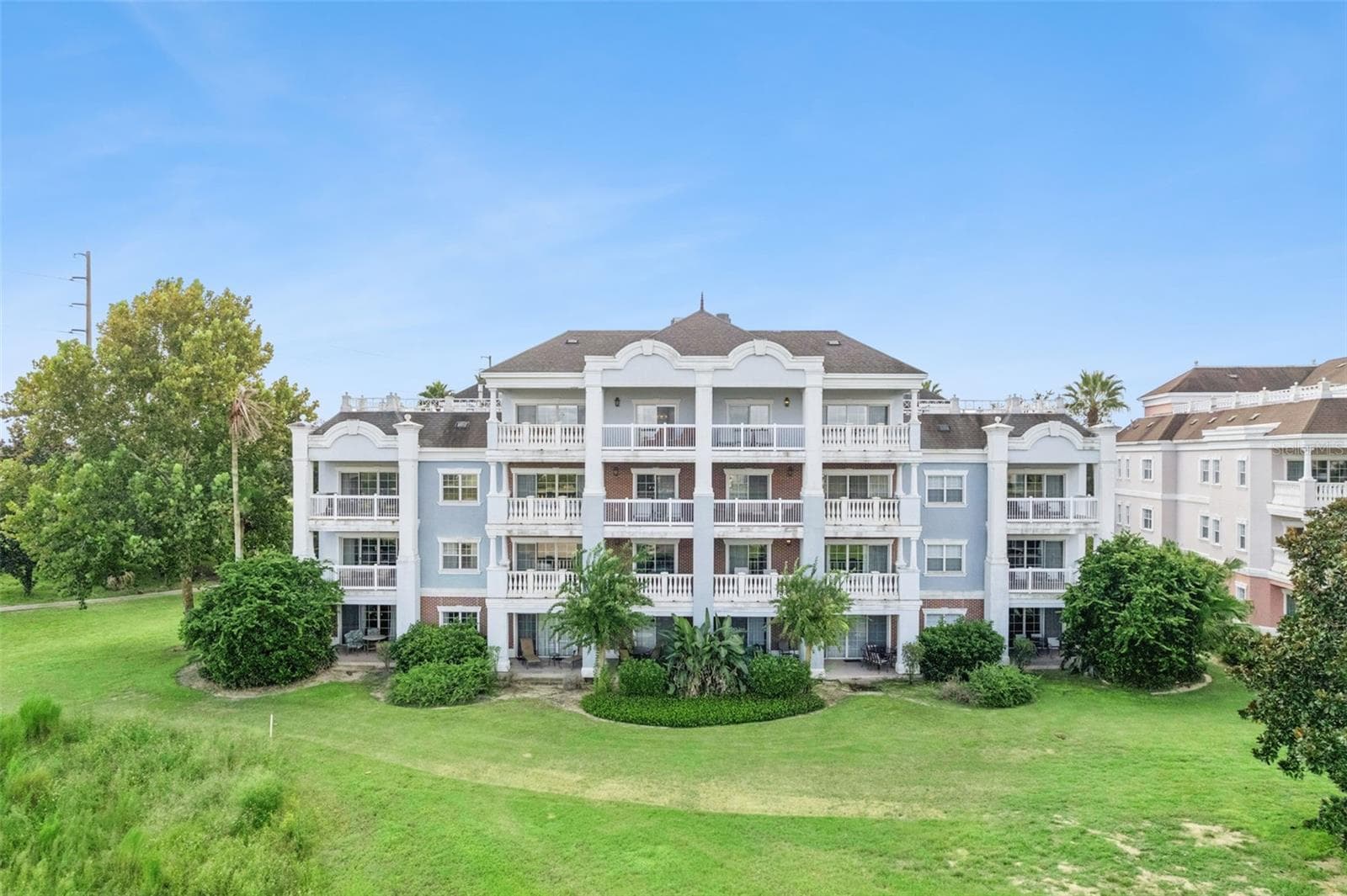 1100 SUNSET VIEW CIR #402