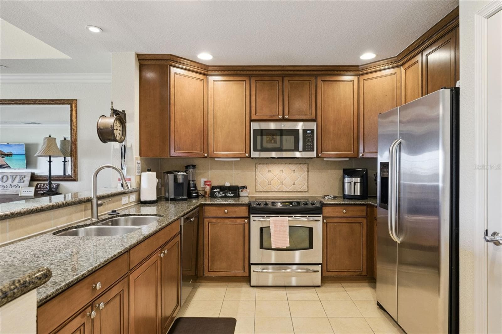 Condominium at 1100 SUNSET VIEW CIR #402, REUNION, photo 13 of 52