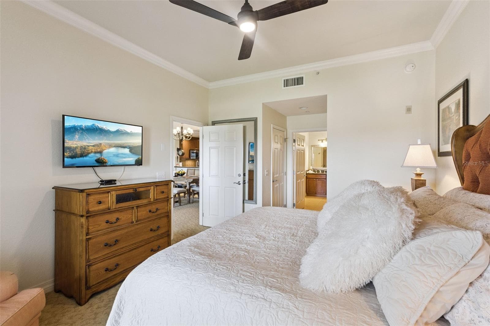 Condominium at 1100 SUNSET VIEW CIR #402, REUNION, photo 17 of 52