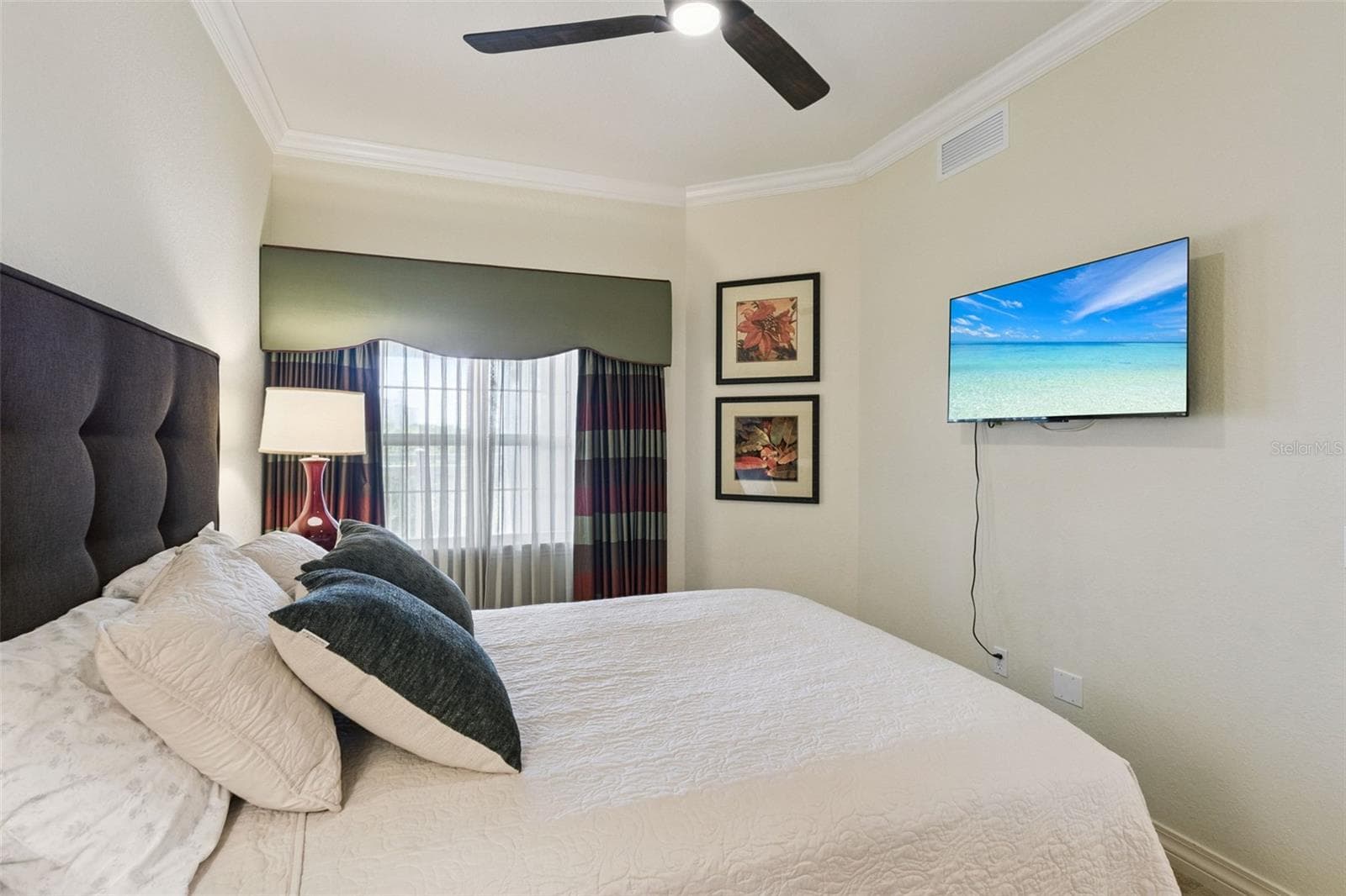 Condominium at 1100 SUNSET VIEW CIR #402, REUNION, photo 18 of 52