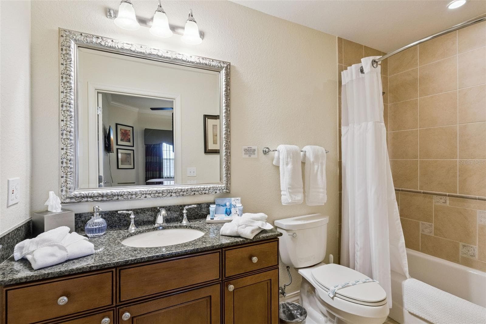 Condominium at 1100 SUNSET VIEW CIR #402, REUNION, photo 26 of 52