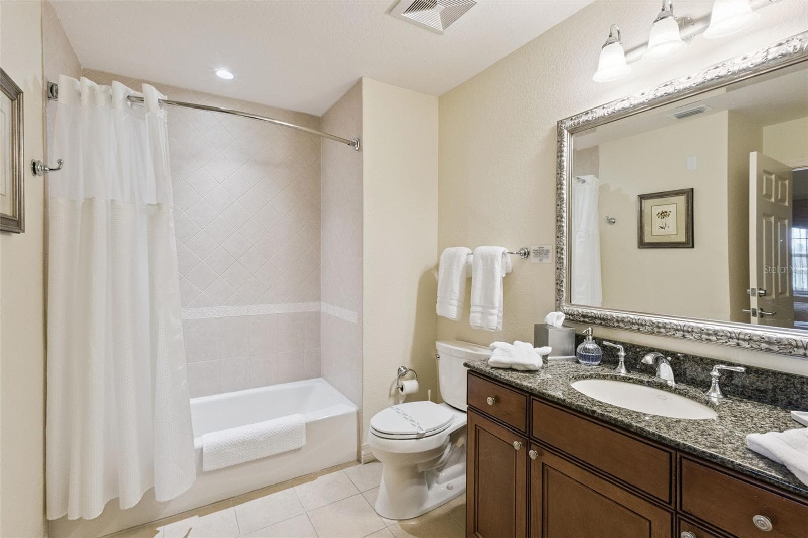Condominium at 1100 SUNSET VIEW CIR #402, REUNION, photo 27 of 52