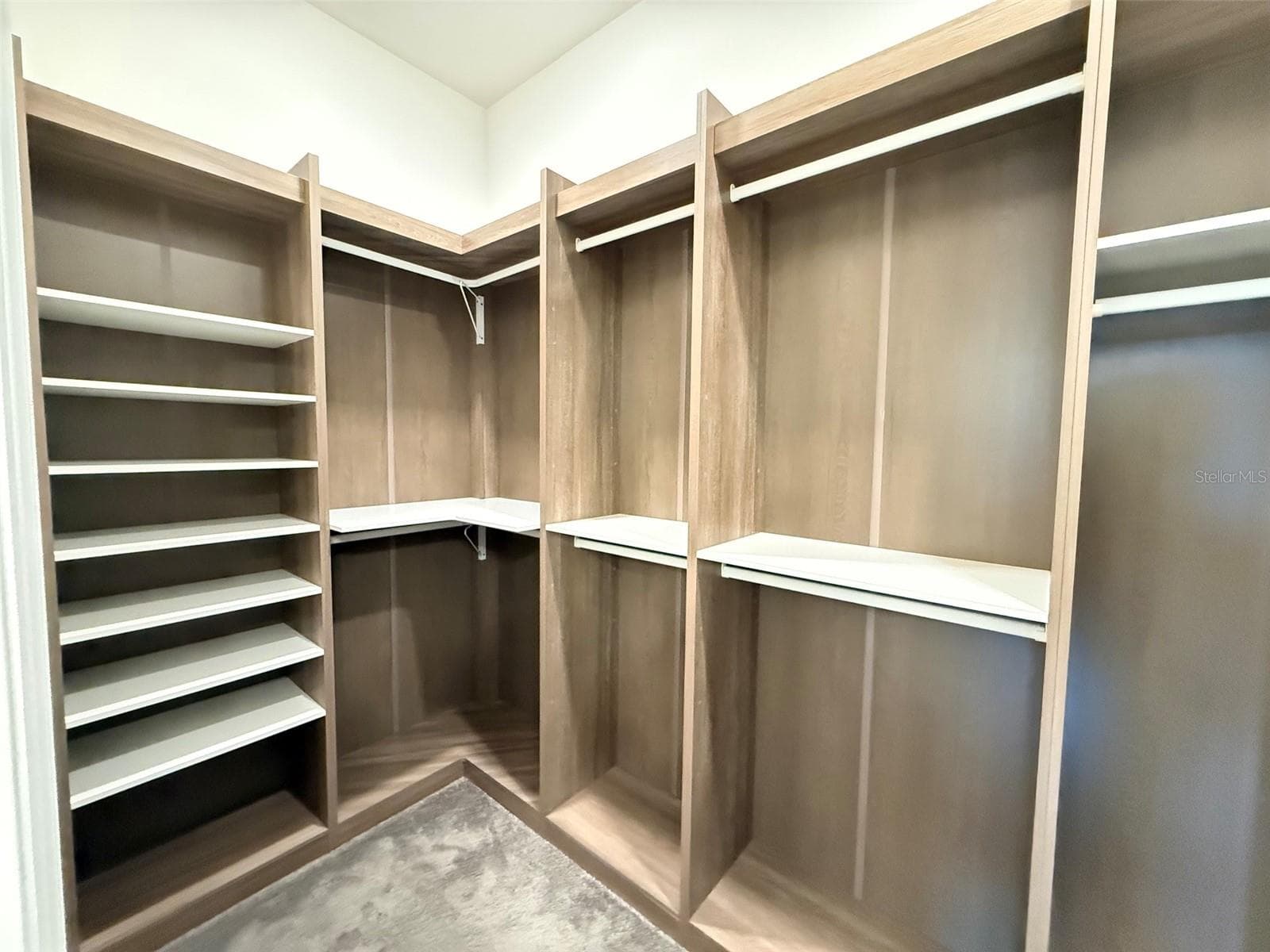 Single Family Residence at 2074 BRILLANTE DR, ST CLOUD, photo 12 of 33