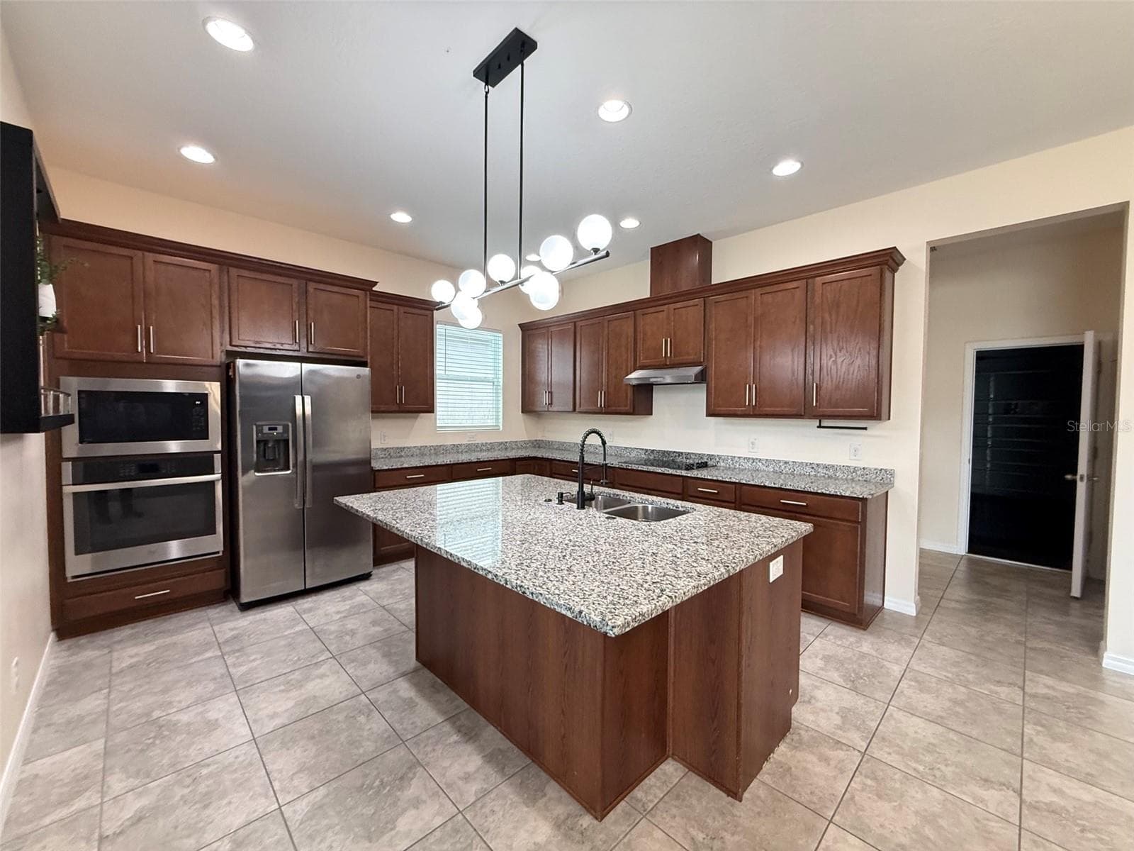 Single Family Residence at 2074 BRILLANTE DR, ST CLOUD, photo 17 of 33