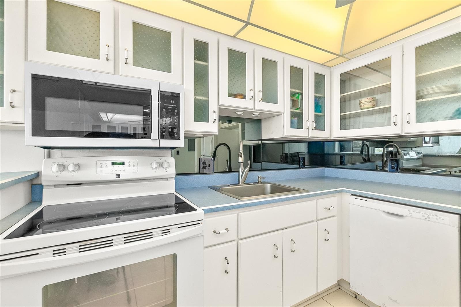 Condominium at 925 N HALIFAX AVE #910, DAYTONA BEACH, photo 12 of 75