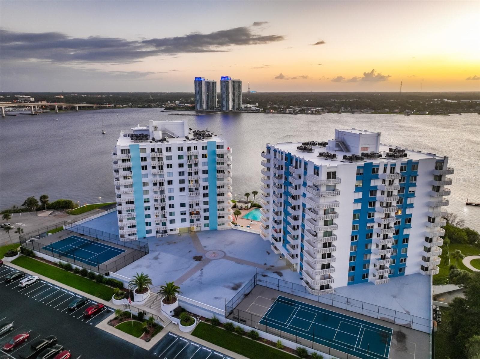 Condominium at 925 N HALIFAX AVE #910, DAYTONA BEACH, photo 70 of 75