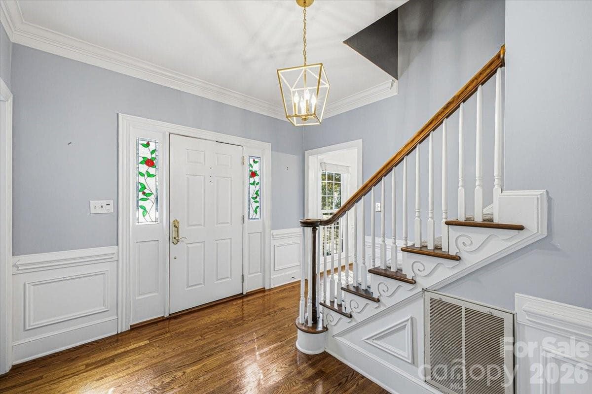 Single Family Residence at 9423 Braemar Terrace, Charlotte, photo 3 of 30