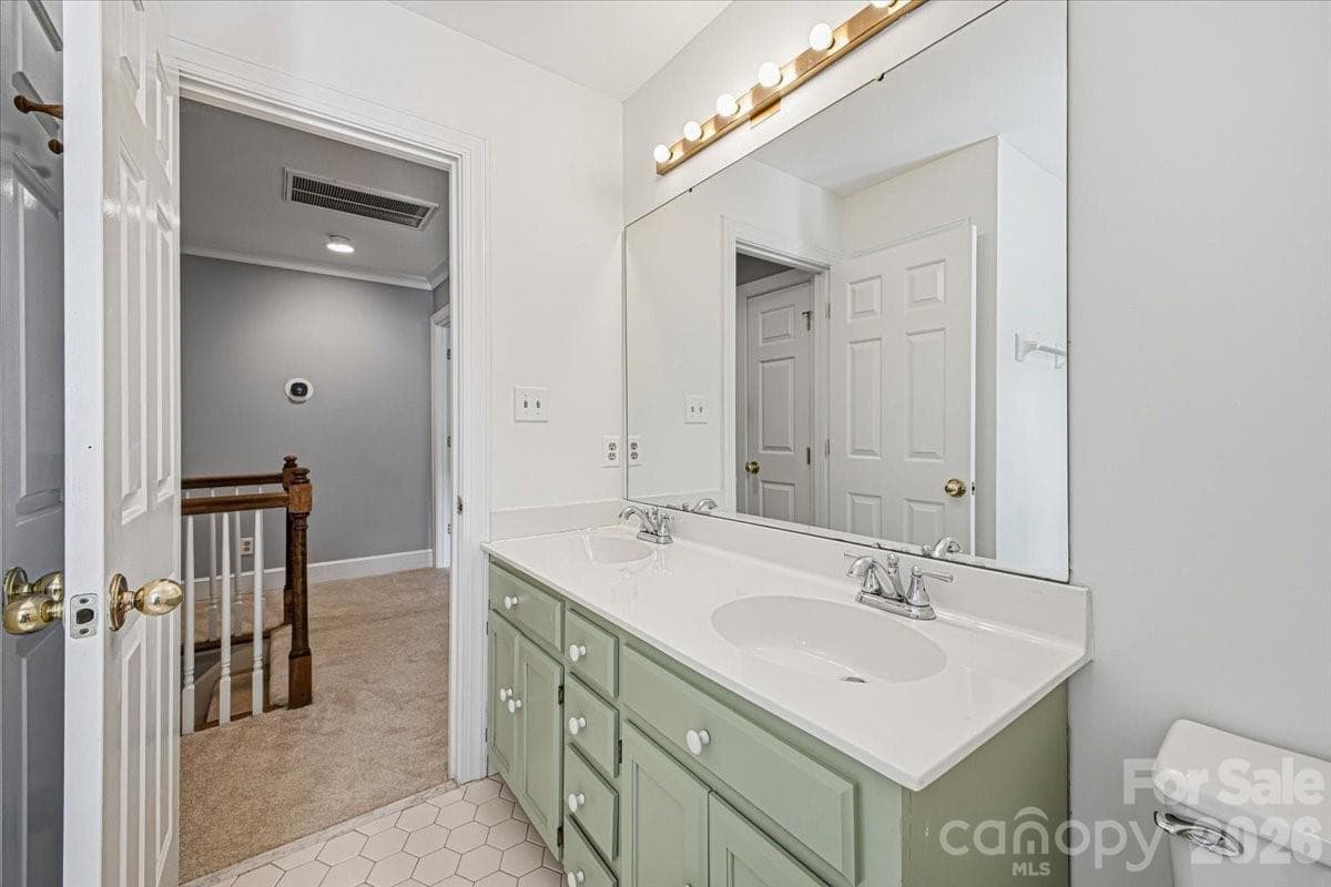 Single Family Residence at 9423 Braemar Terrace, Charlotte, photo 24 of 30