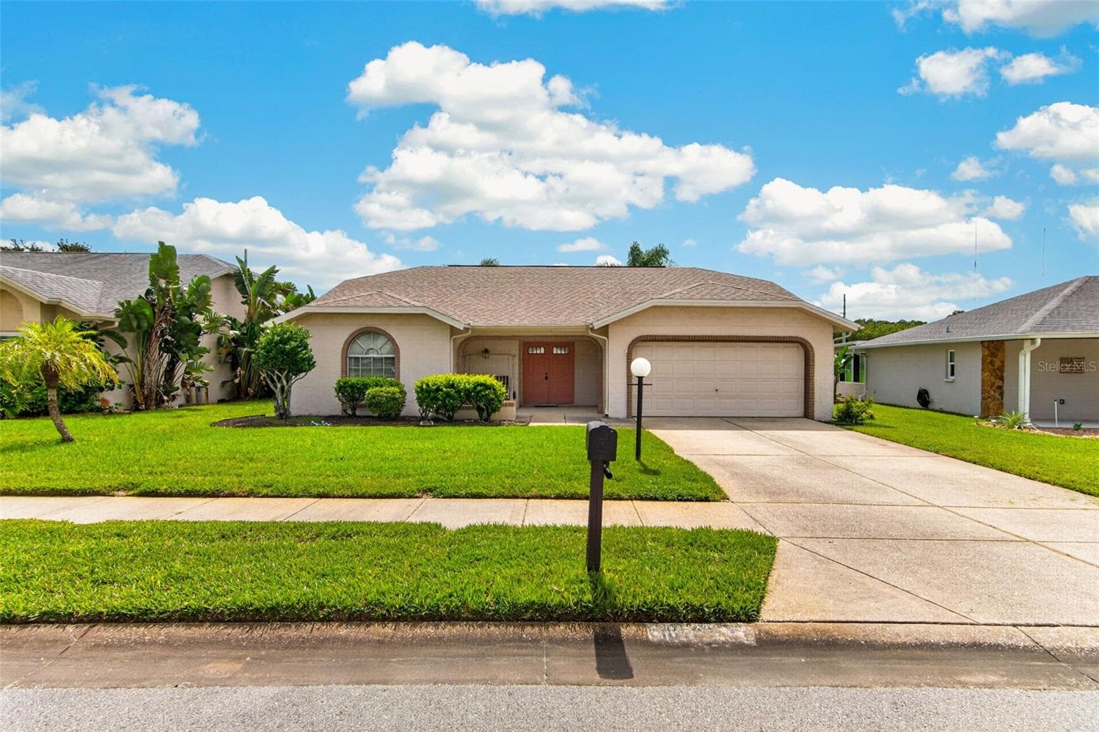 Single Family Residence at 10707 FALLEN LEAF LN, PORT RICHEY, photo 3 of 66