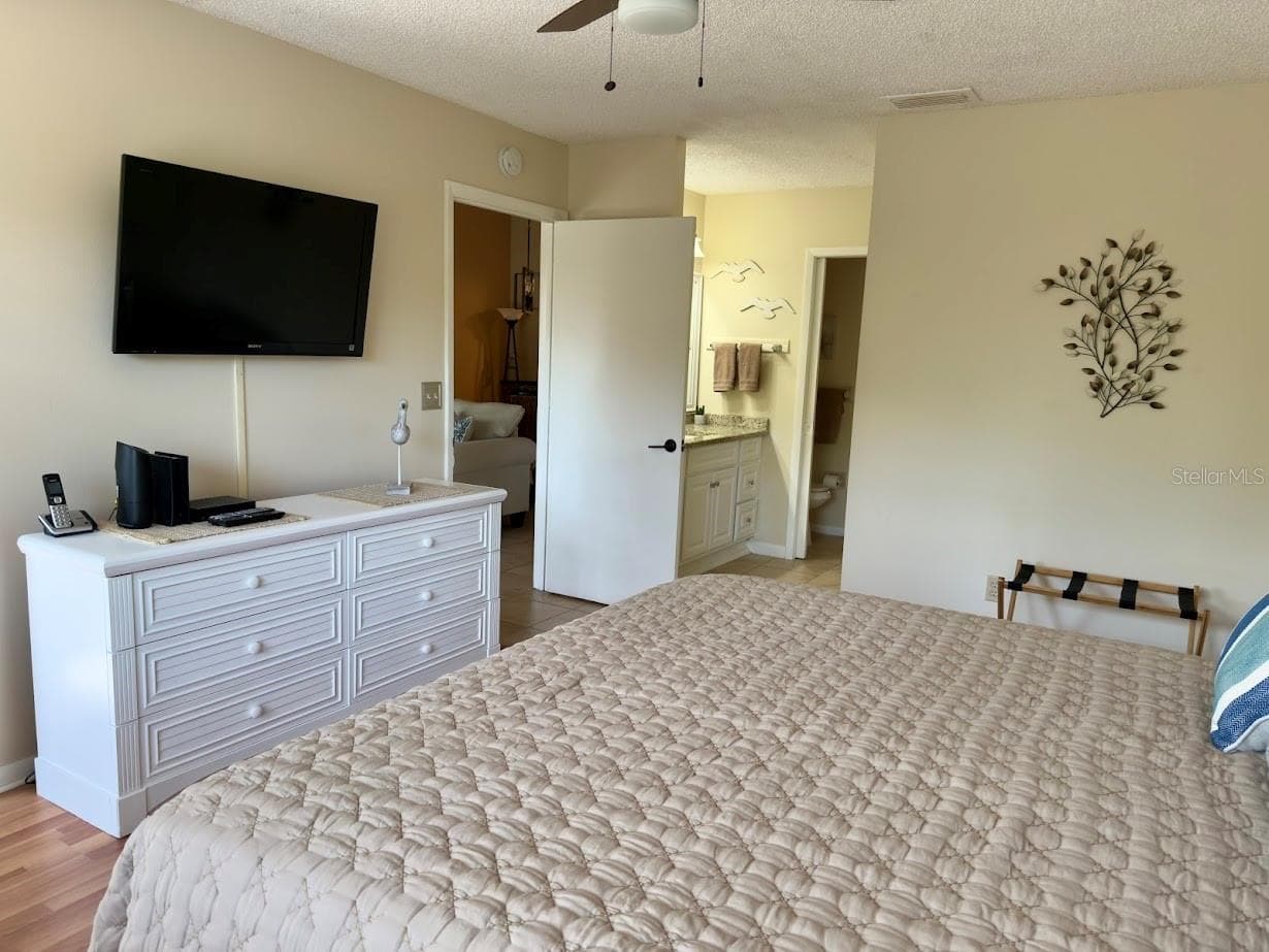 Condo - Hotel at 4510 47TH AVE W #203, BRADENTON, photo 18 of 91
