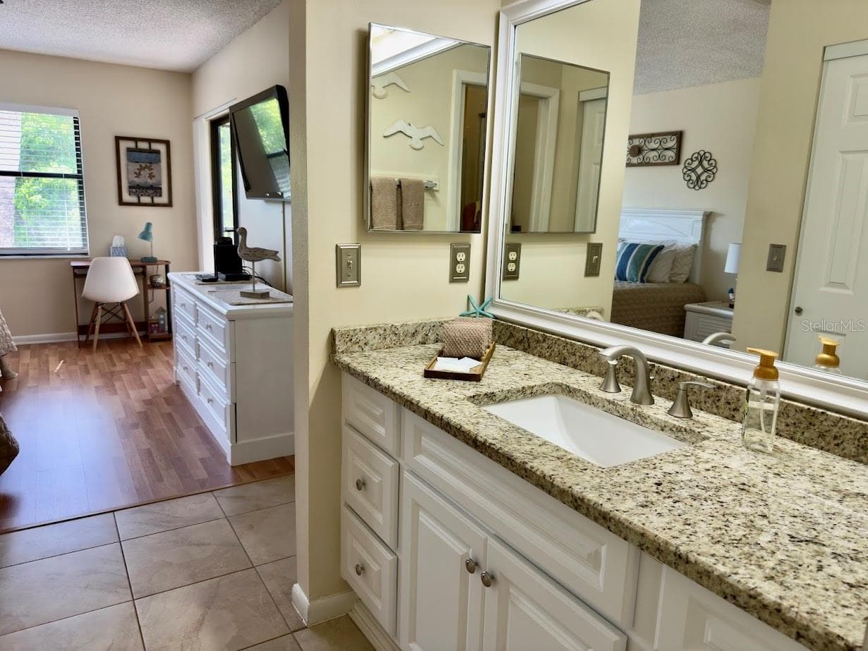 Condo - Hotel at 4510 47TH AVE W #203, BRADENTON, photo 25 of 91
