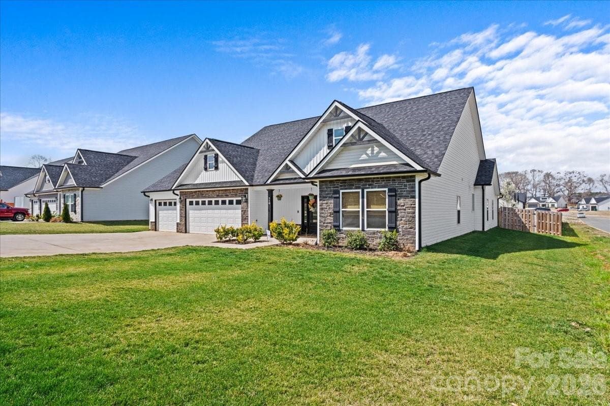 Single Family Residence at 360 R C Thompson Road, Chesnee, photo 3 of 27