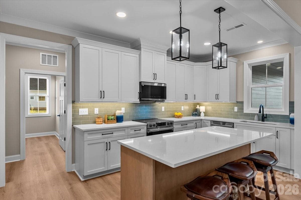 Single Family Residence at 144 Greenhill Road, Mocksville, photo 12 of 47