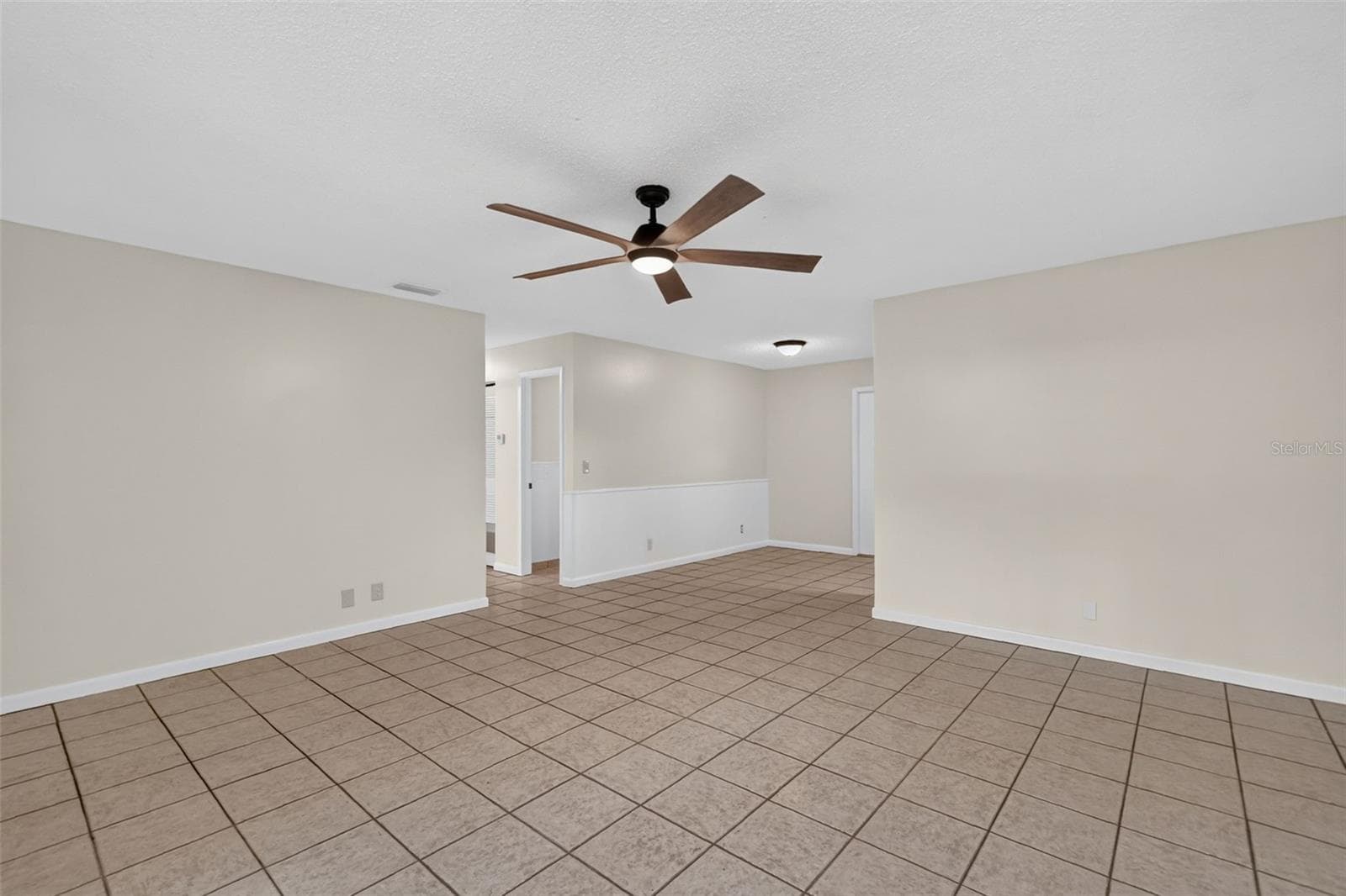 Single Family Residence at 2309 NE 38TH ST, OCALA, photo 10 of 31