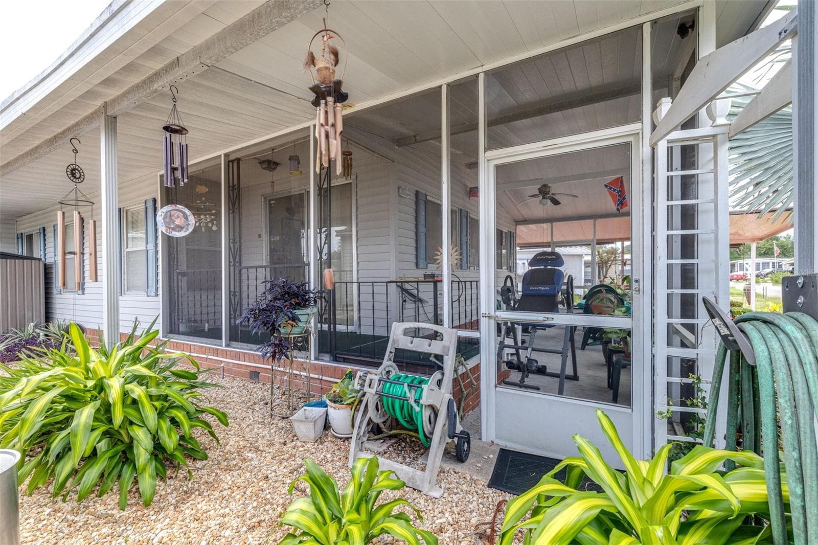 Manufactured Home at 8 WOODLAND CIR, HAINES CITY, photo 27 of 35