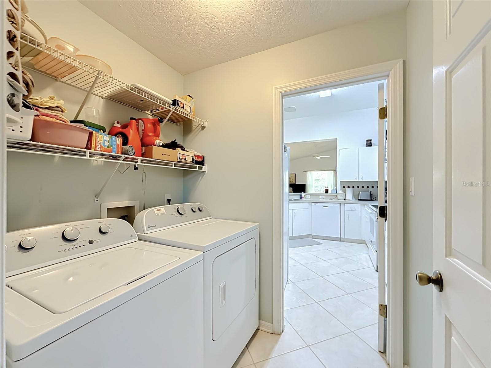 Single Family Residence at 24817 RIVERBOAT BND, LEESBURG, photo 22 of 32