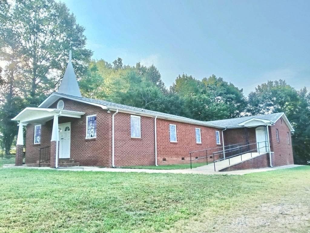 1205 Masonic Drive