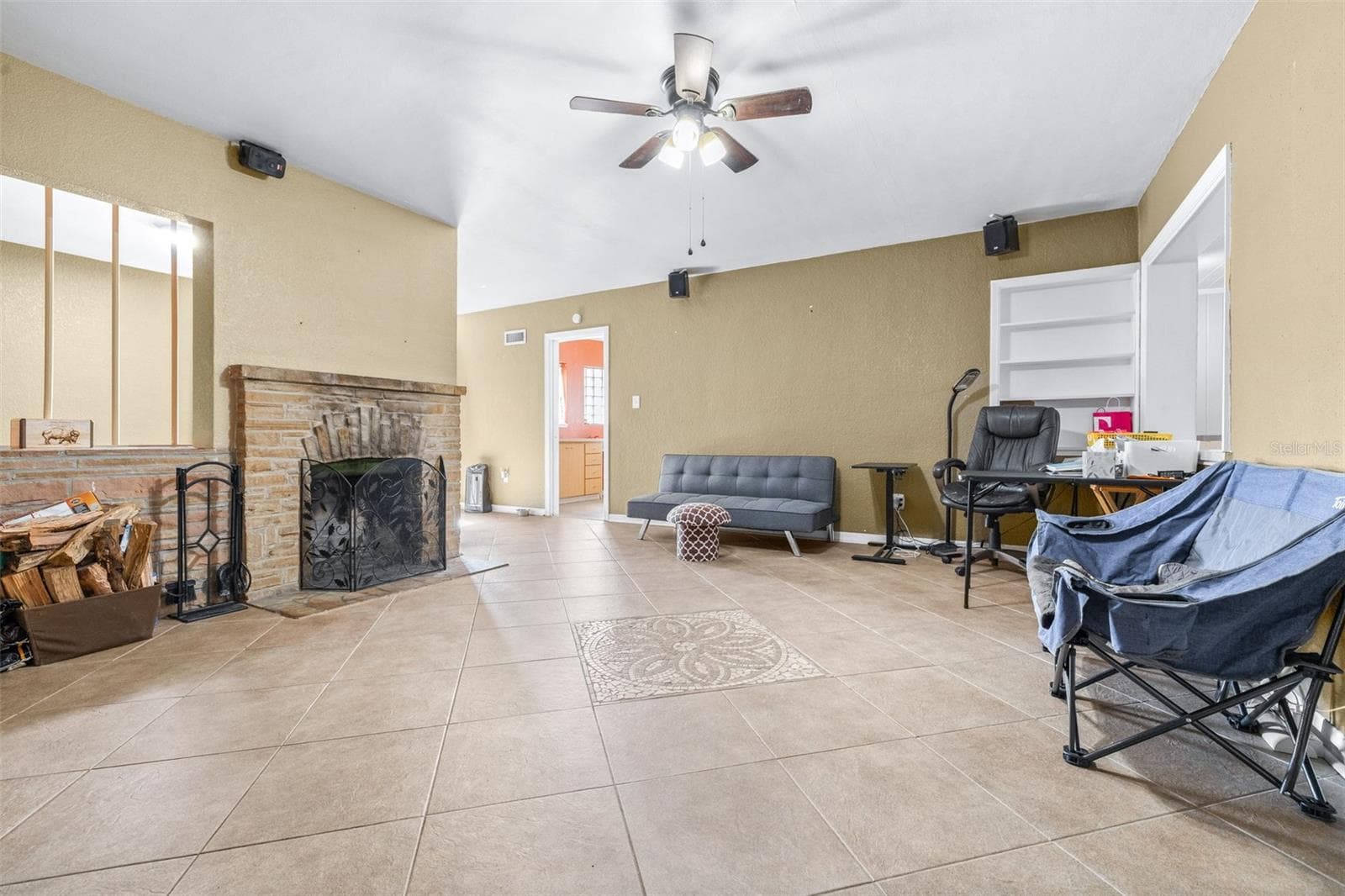 Single Family Residence at 900 LAKE MARTHA DR NE, WINTER HAVEN, photo 12 of 48