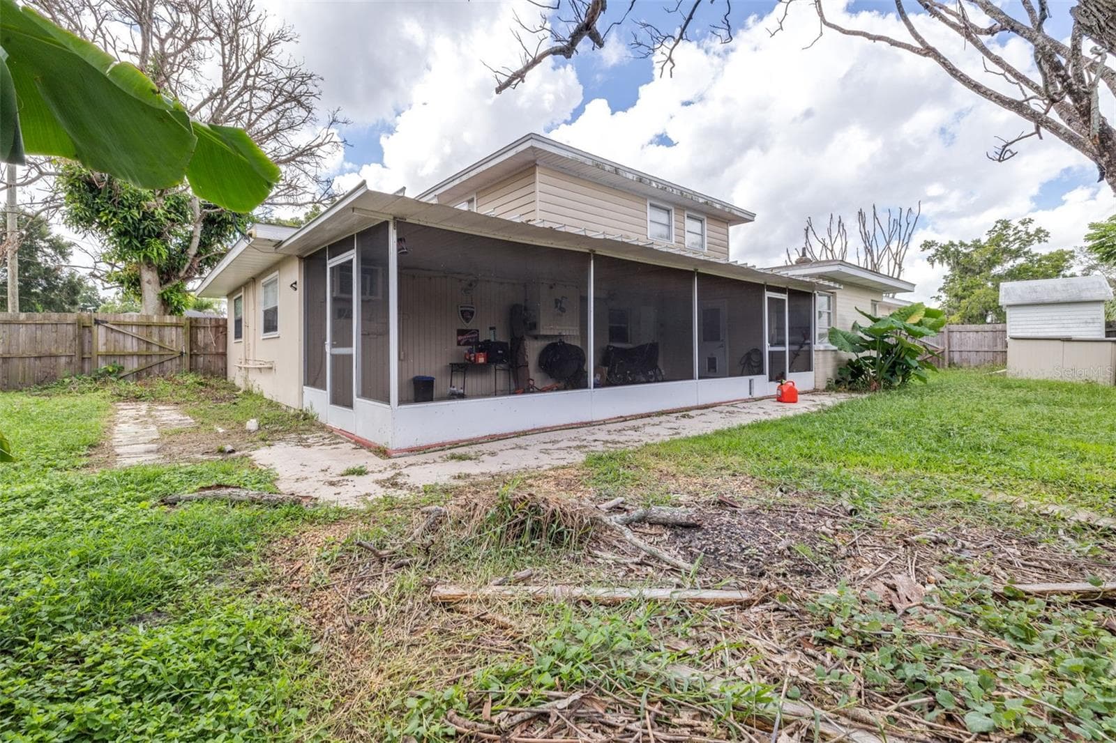 Single Family Residence at 900 LAKE MARTHA DR NE, WINTER HAVEN, photo 34 of 48
