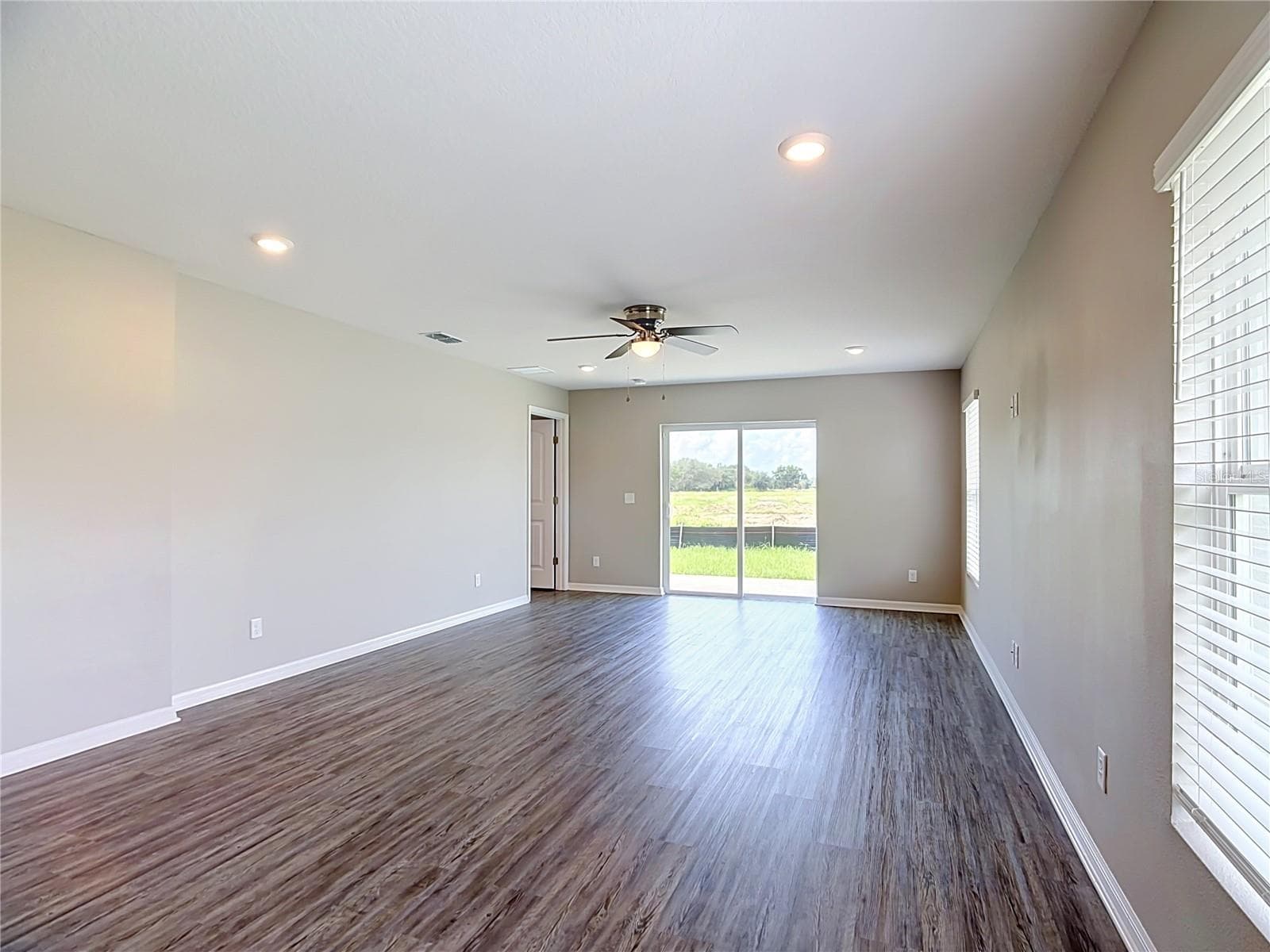 Single Family Residence at 306 JUDY LN, AUBURNDALE, photo 14 of 43