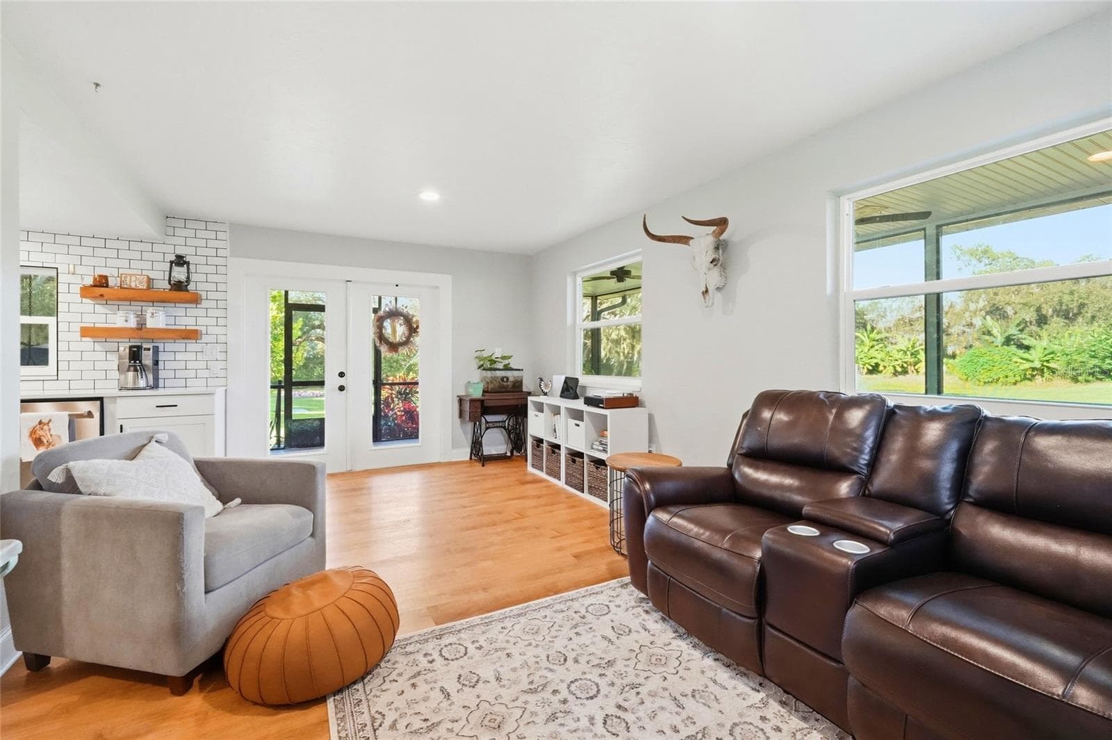 Single Family Residence at 1132 LENA LN, SARASOTA, photo 17 of 97