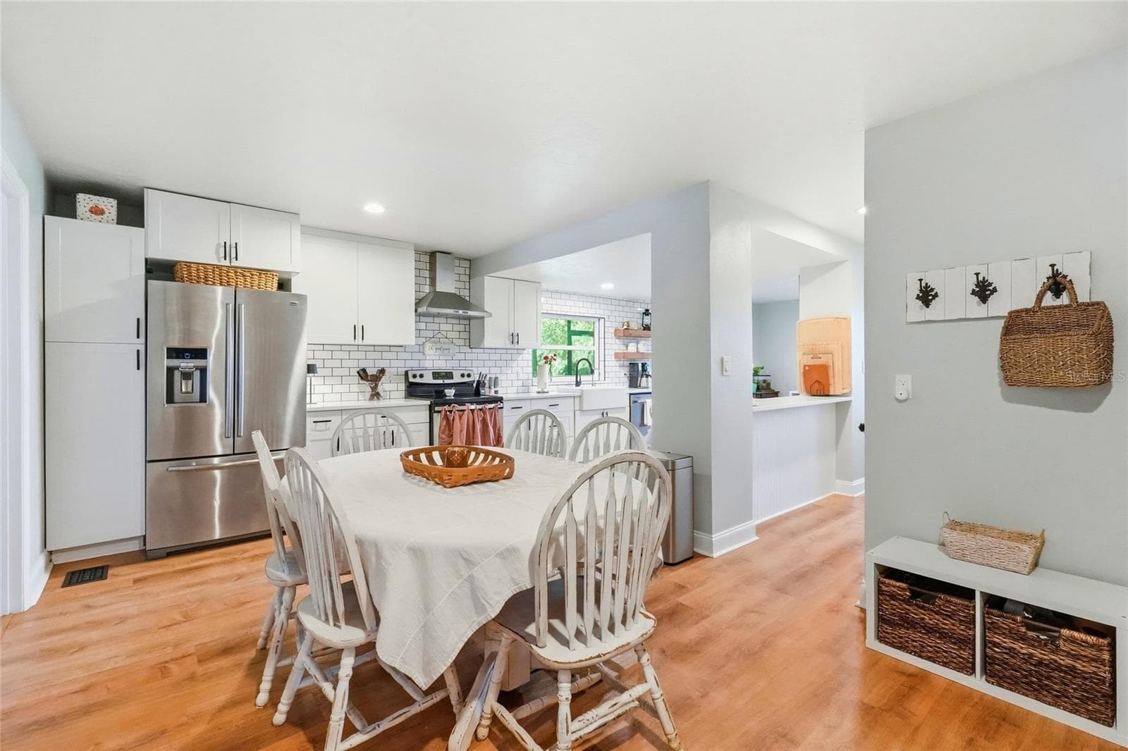 Single Family Residence at 1132 LENA LN, SARASOTA, photo 25 of 97