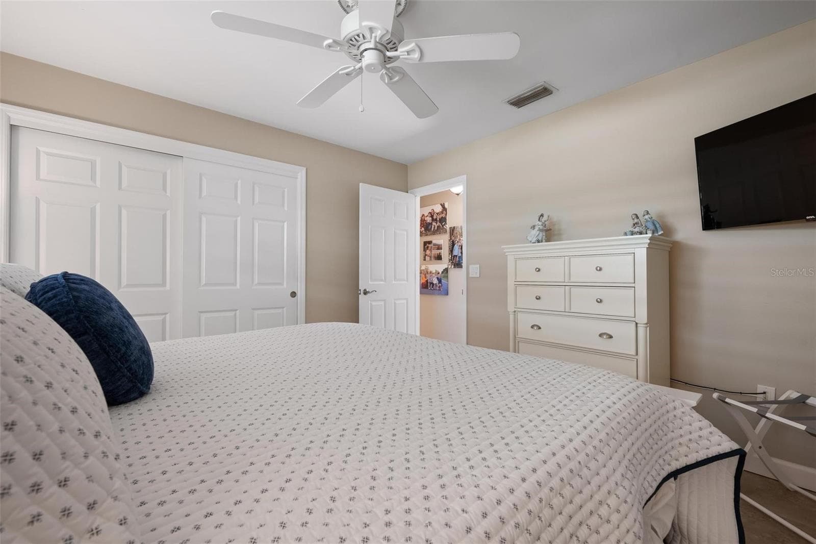 Primary Bedroom - 512 WARWICK DR, VENICE
