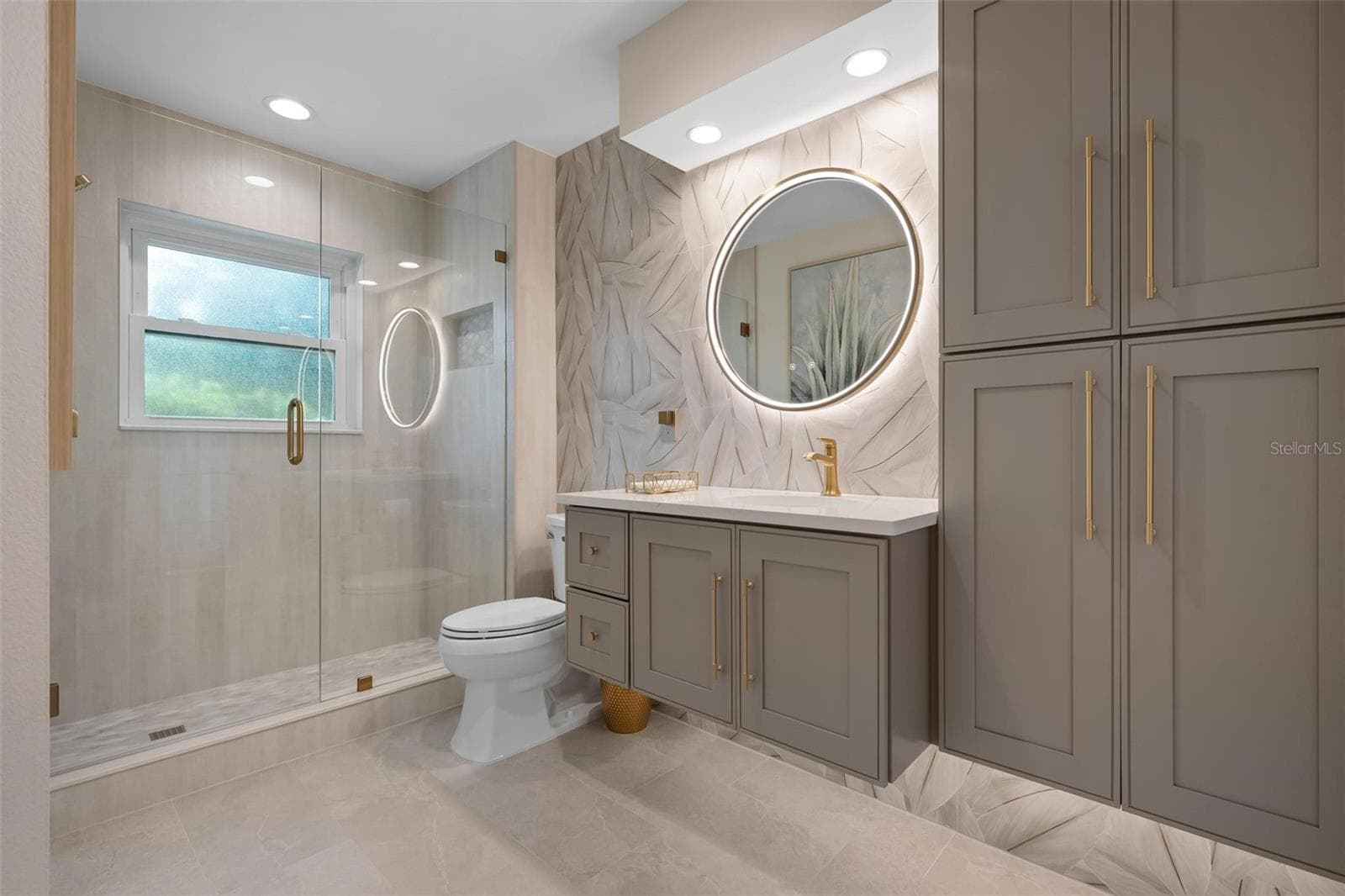 Primary Bathroom - 512 WARWICK DR, VENICE