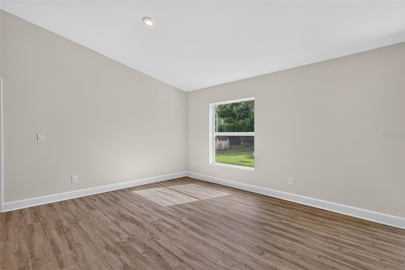 Living room area - 434 AVELLA ST, PORT CHARLOTTE