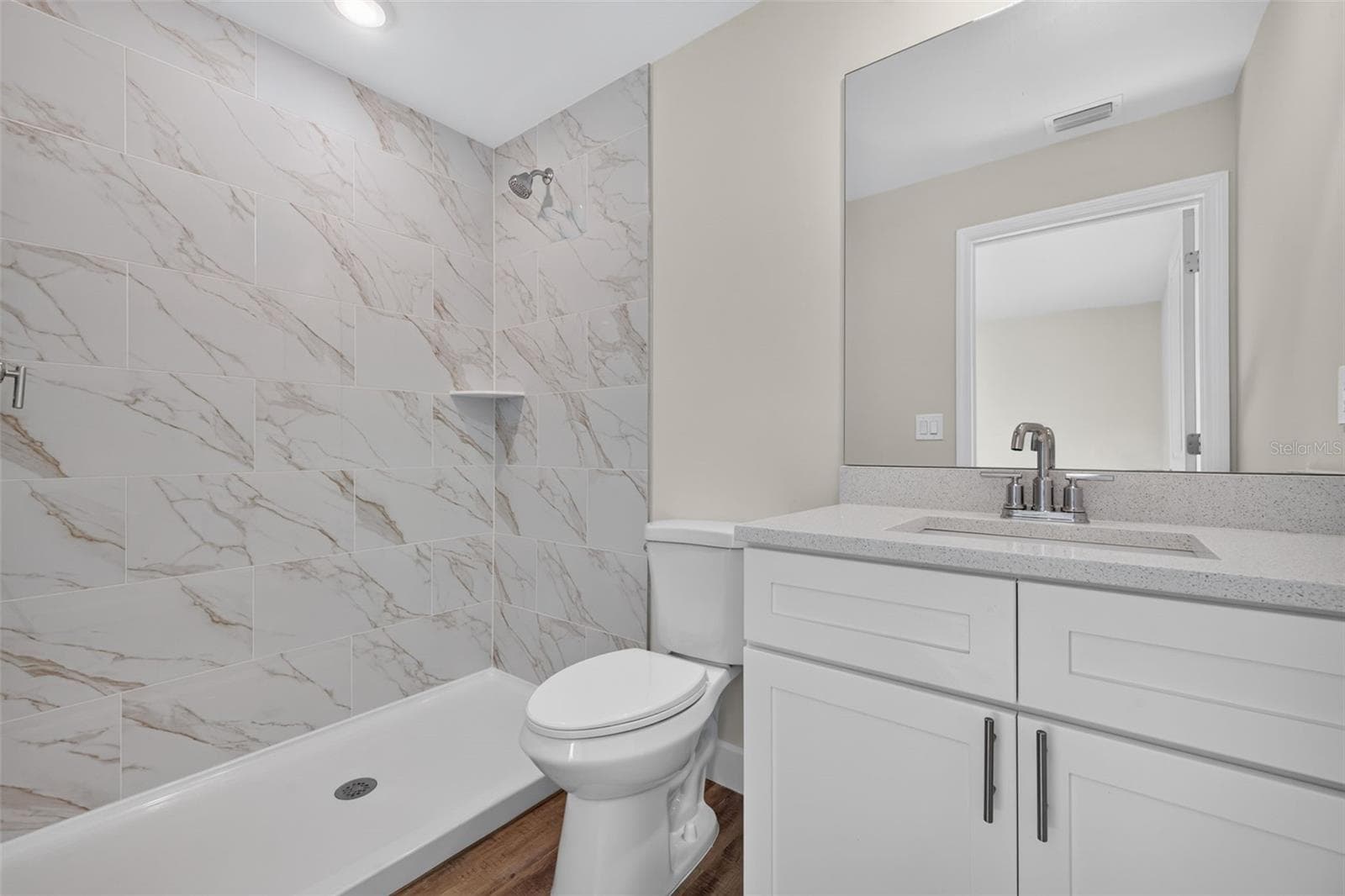 Guest En-Suite - 434 AVELLA ST, PORT CHARLOTTE