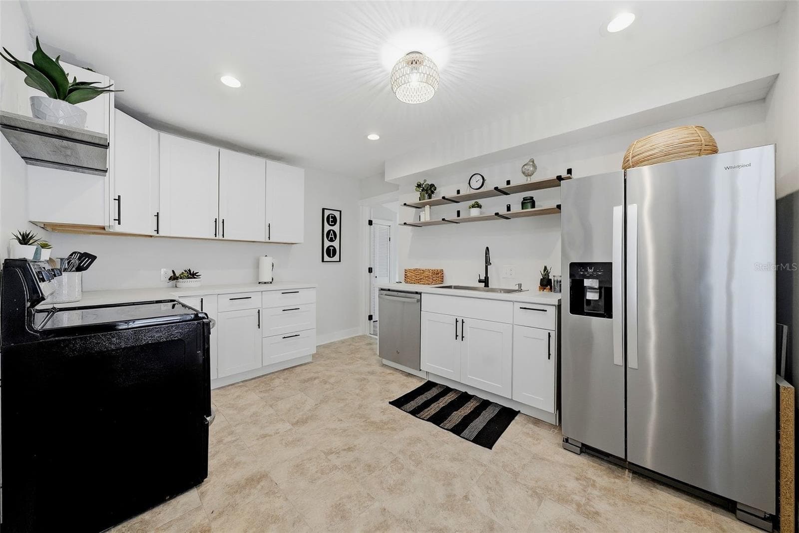 Single Family Residence at 4105 18TH AVE S, ST PETERSBURG, photo 9 of 52