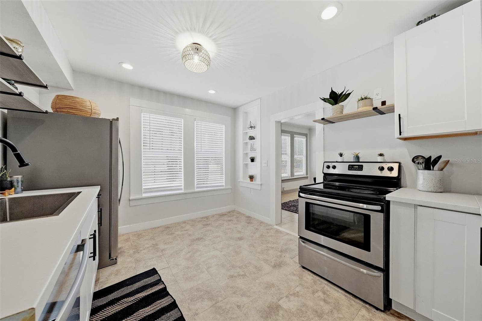 Single Family Residence at 4105 18TH AVE S, ST PETERSBURG, photo 12 of 52