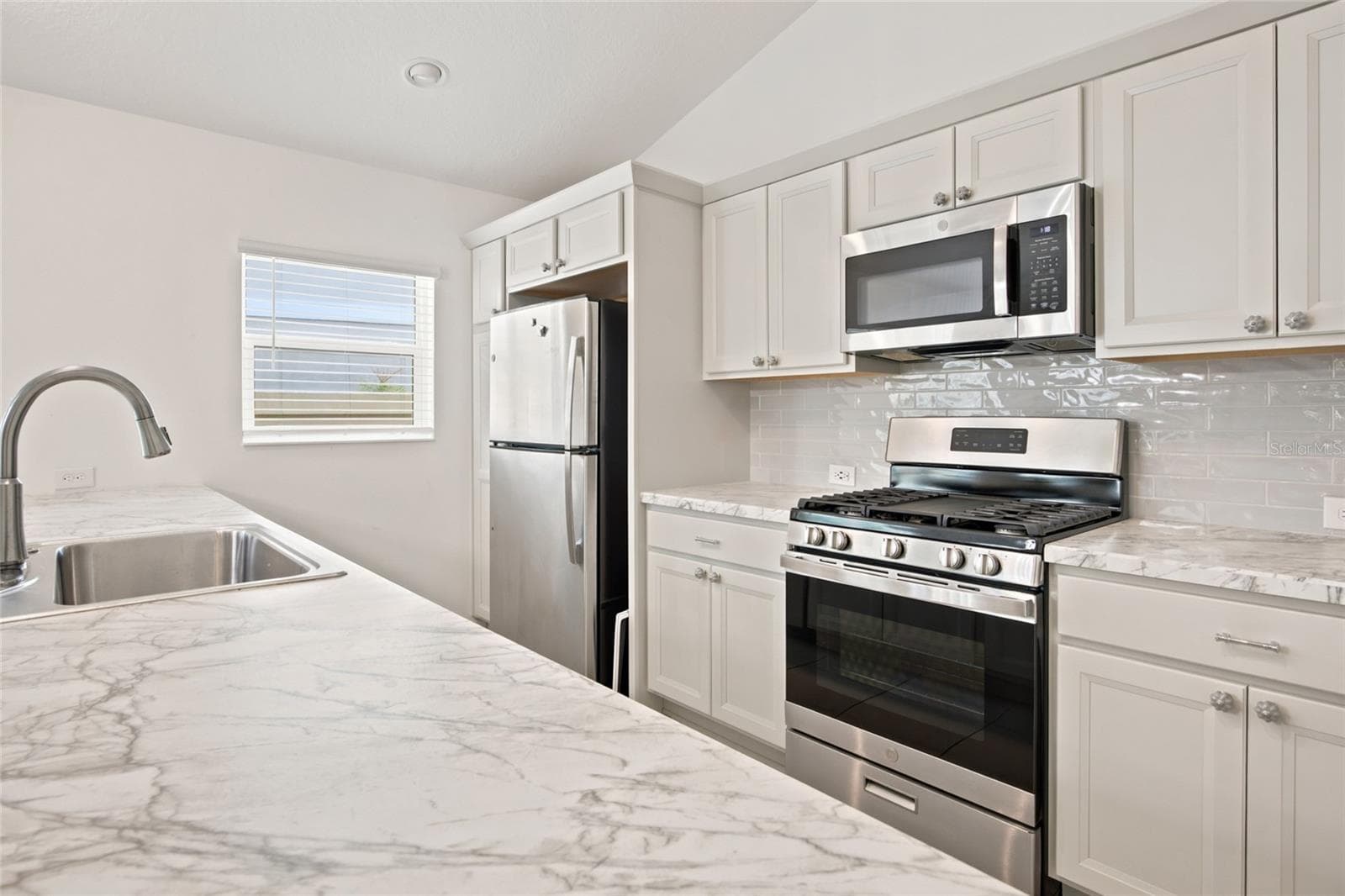 Single Family Residence at 3553 CONNOR WAY, THE VILLAGES, photo 14 of 48