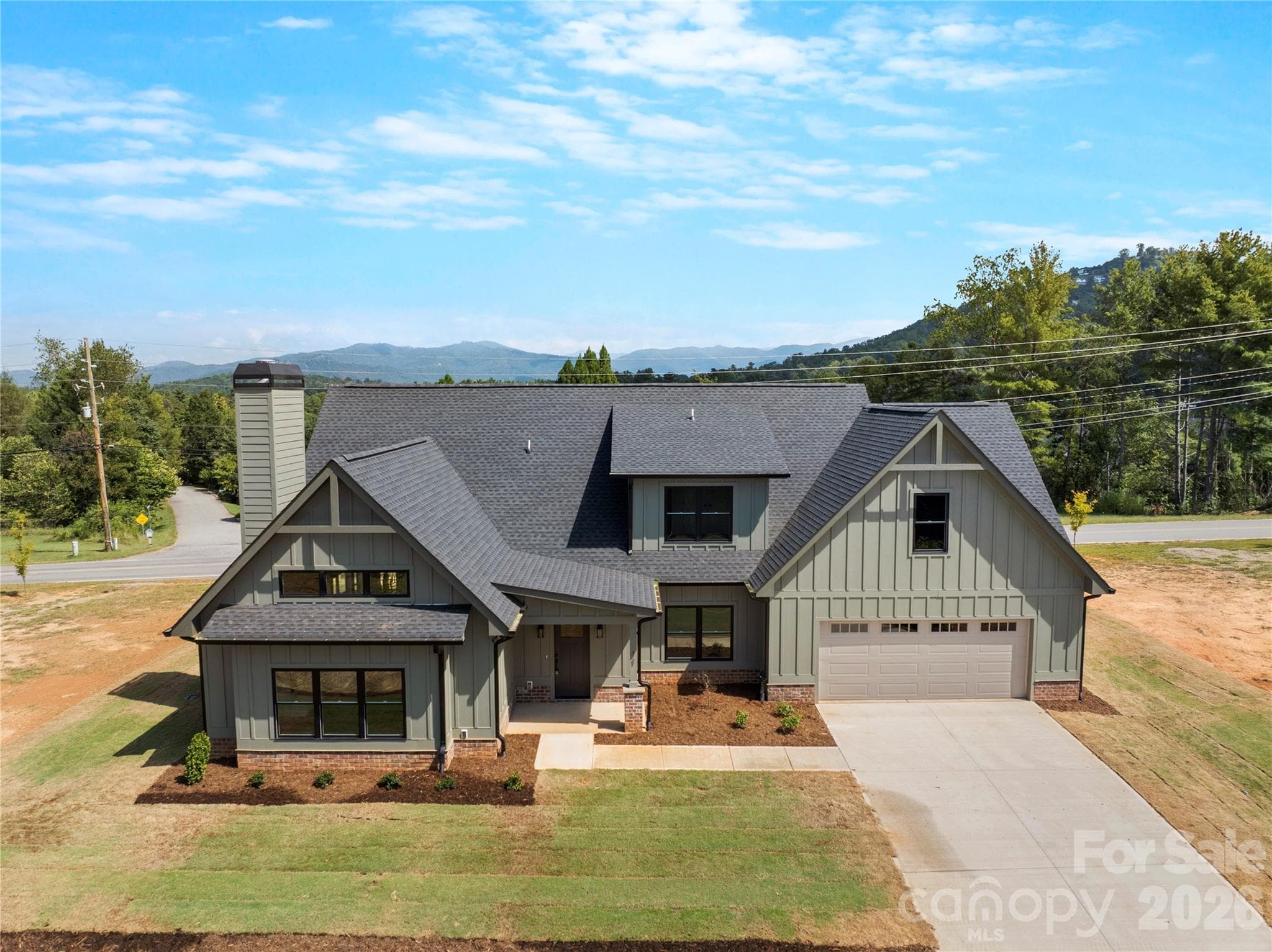 Single Family Residence at 11 Sky Drive S, Asheville, photo 4 of 31