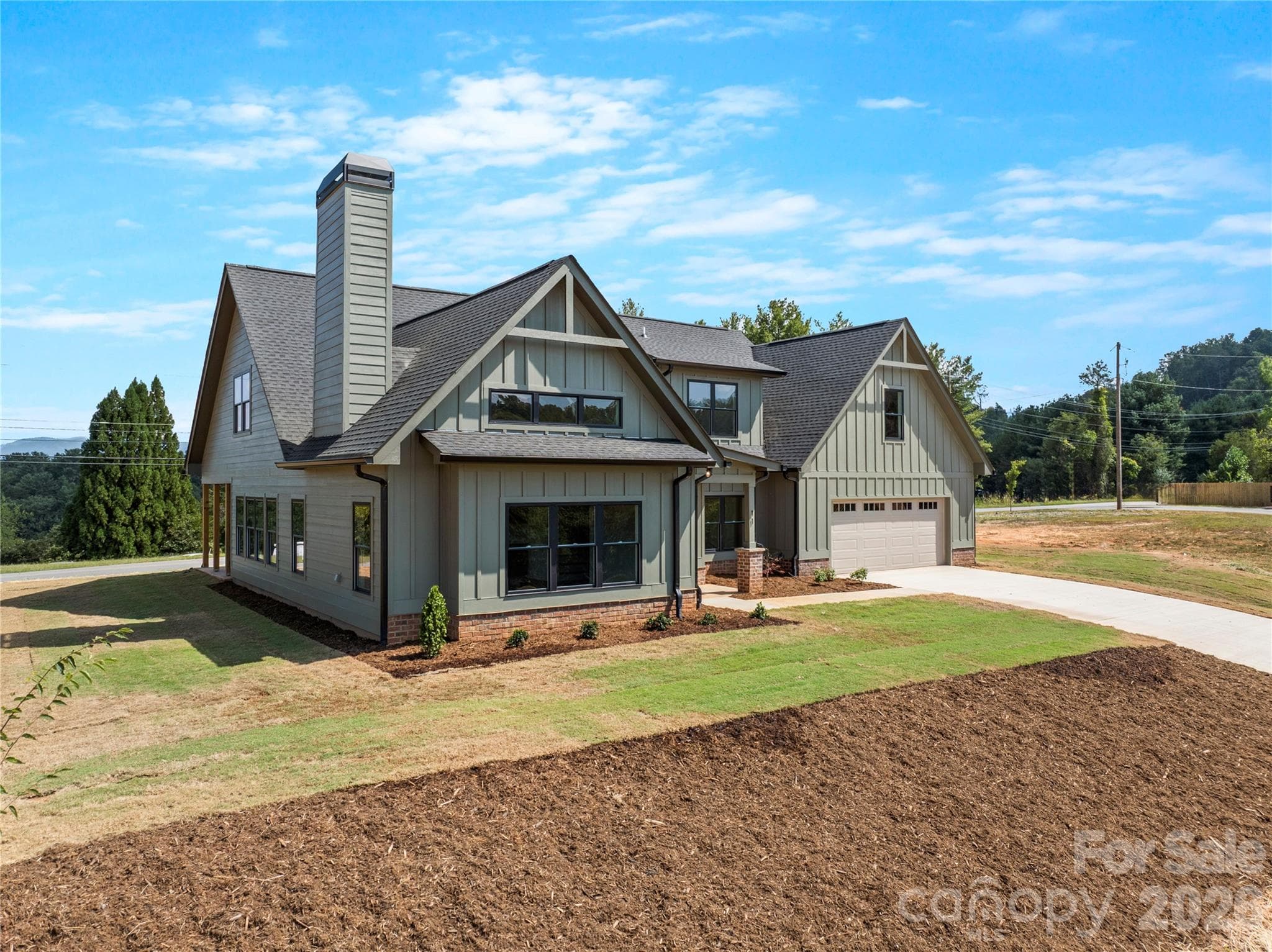 Single Family Residence at 11 Sky Drive S, Asheville, photo 6 of 31
